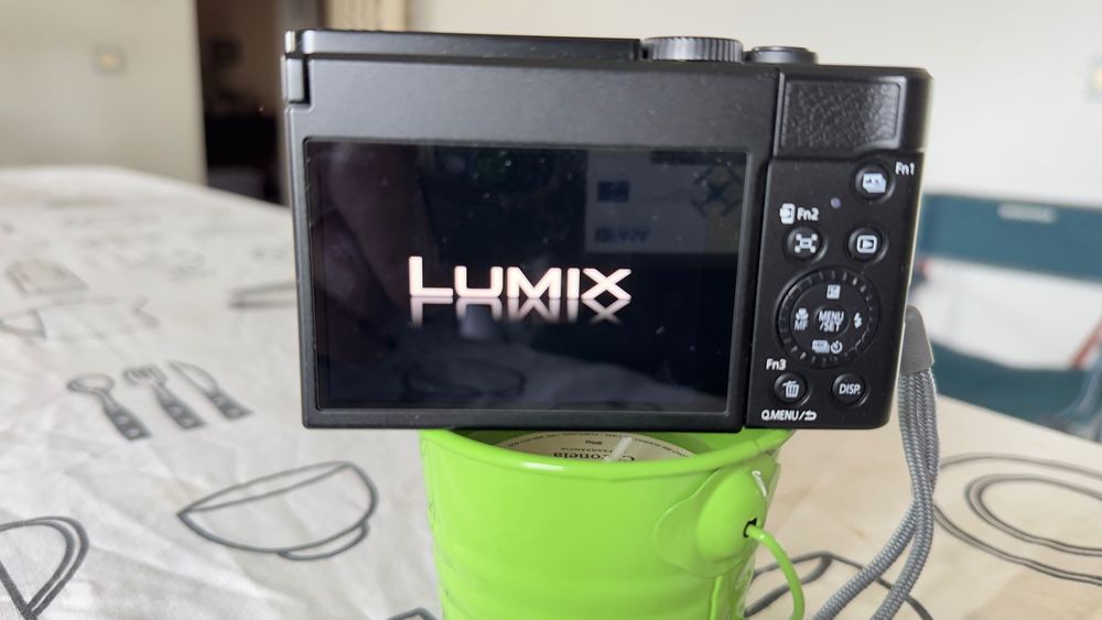 Panasonic LumixDC-TZ99