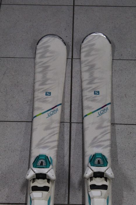 Narty SALOMON LONI 144 cm + wiązania SALOMON