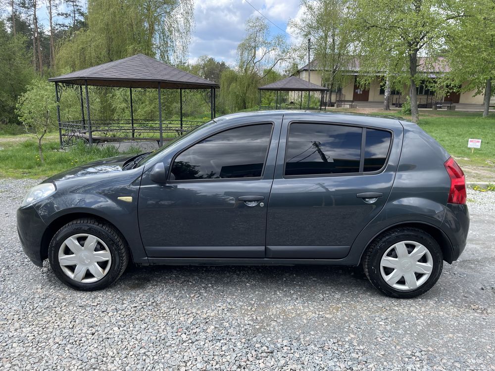 Dacia Sandero 2010