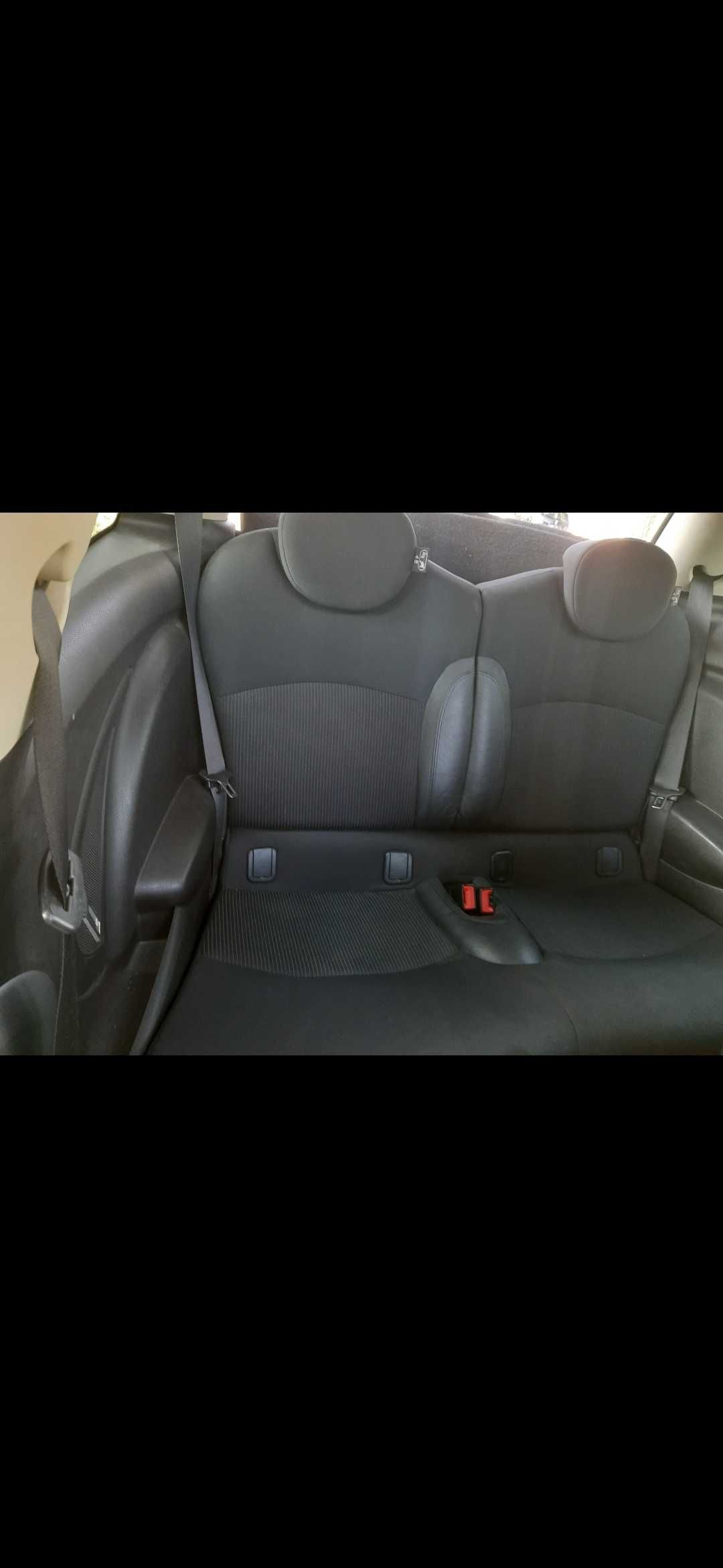 Excelente MINI Cooper D com Teto Panorâmico