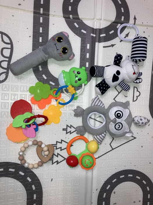 Дитячі іграшки брязкальця, гризунці