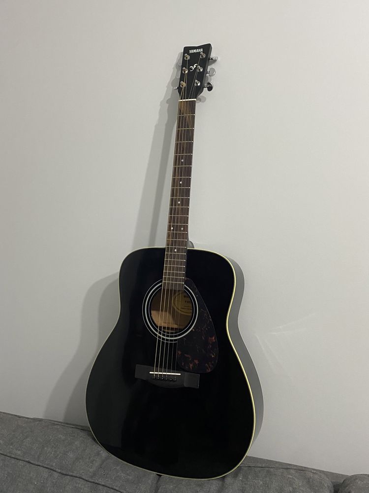 gitara yamaha F370