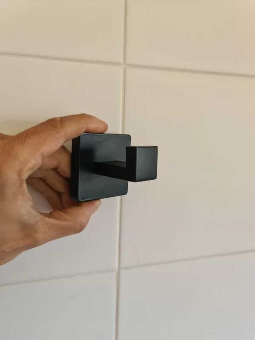 Gancho Cabide Suporte Metálico Auto Adesivo Metal Acessório Toalha