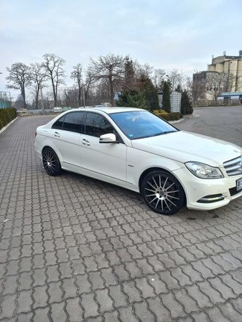 Mercedes benz C klasa W204