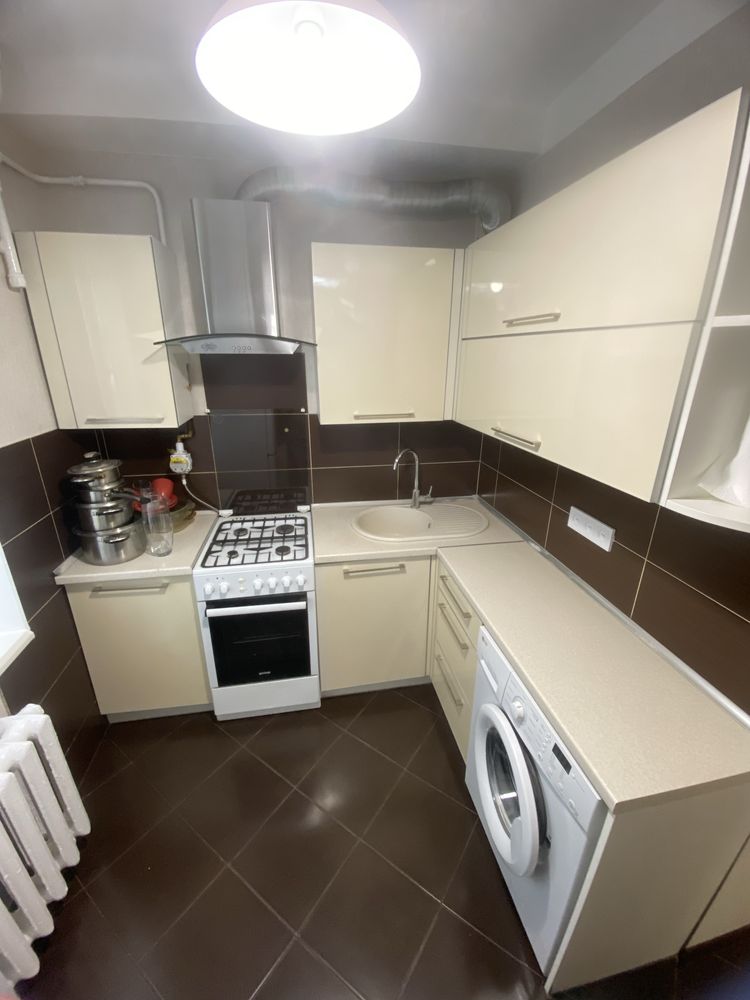 Продам 2-ком квартиру, Черчилля, Червоноткацька, Чернігівська