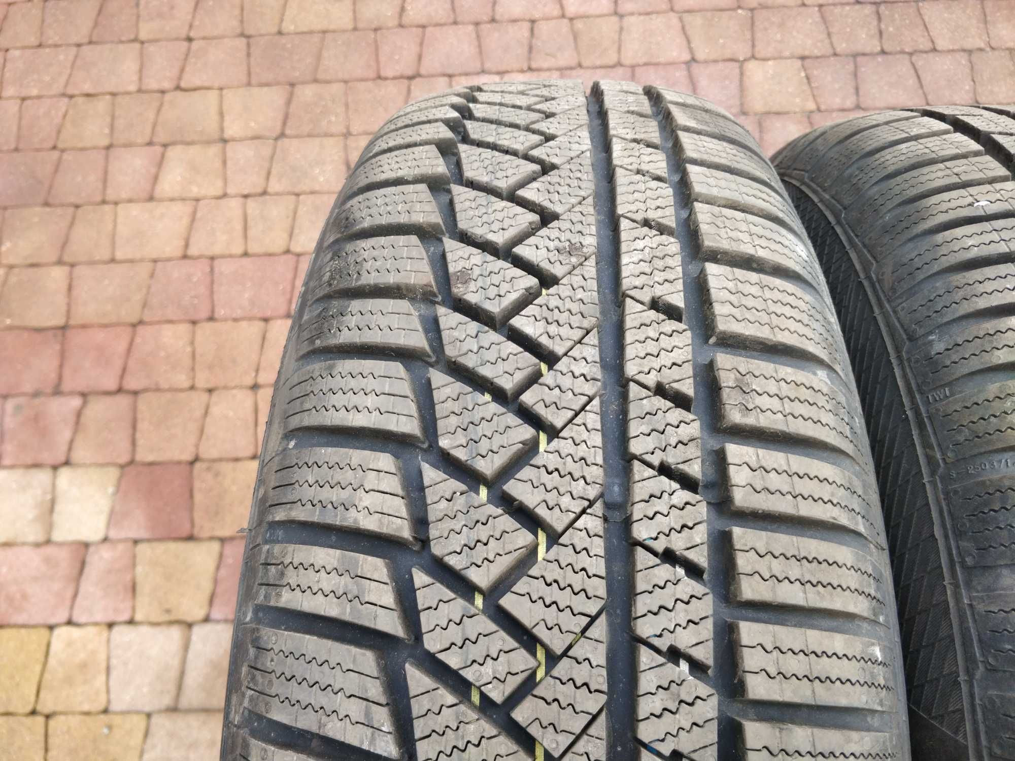3624. Opona 225/55/17 Continental TS850P pojedyncza 1szt 8.5mm 2020r