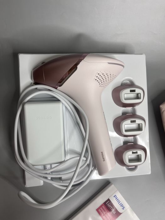 Depilator laserowy Philips Lumea 9900