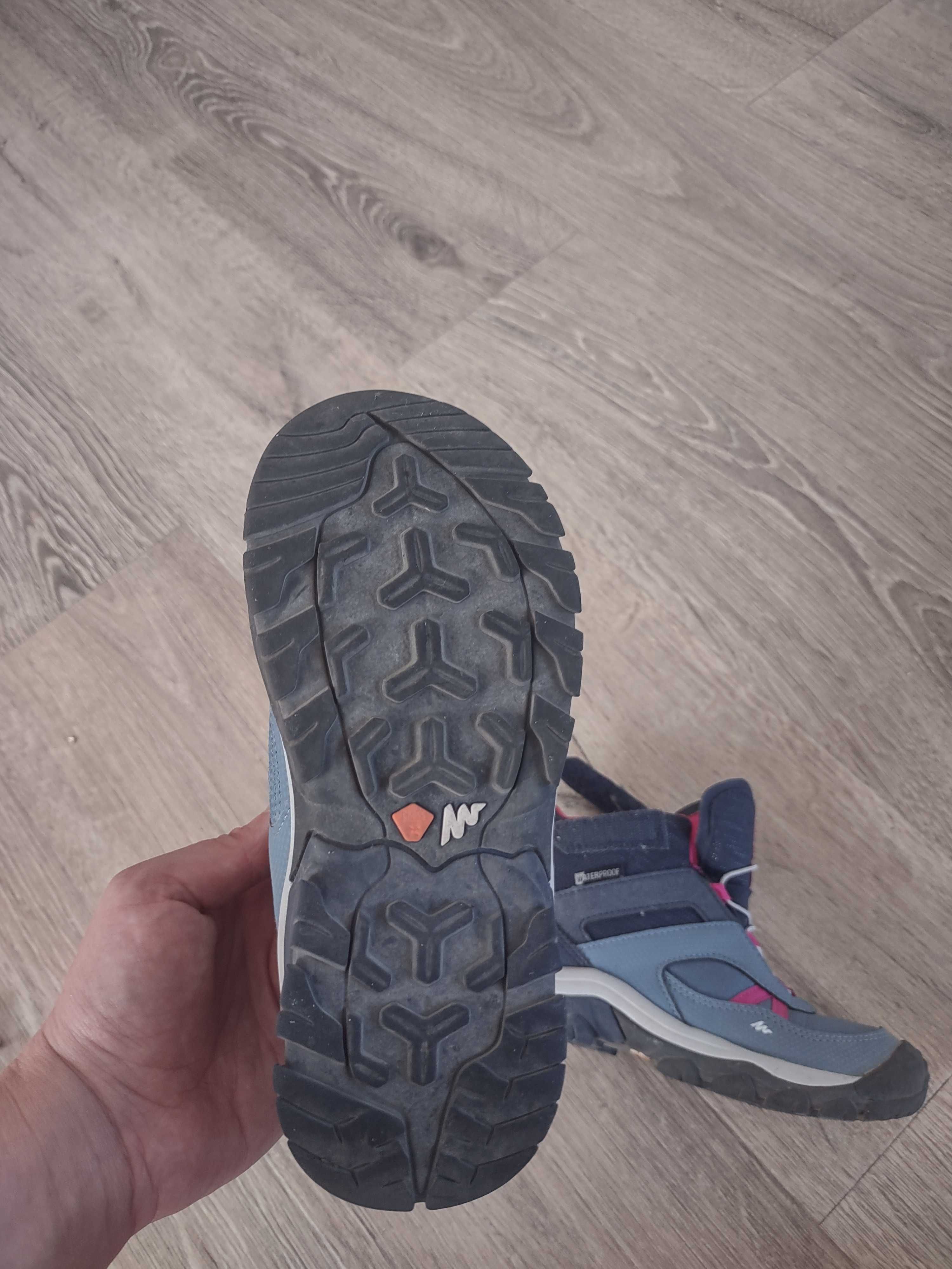 Buty trekkingowe dziewczęce Decathlon Quechura