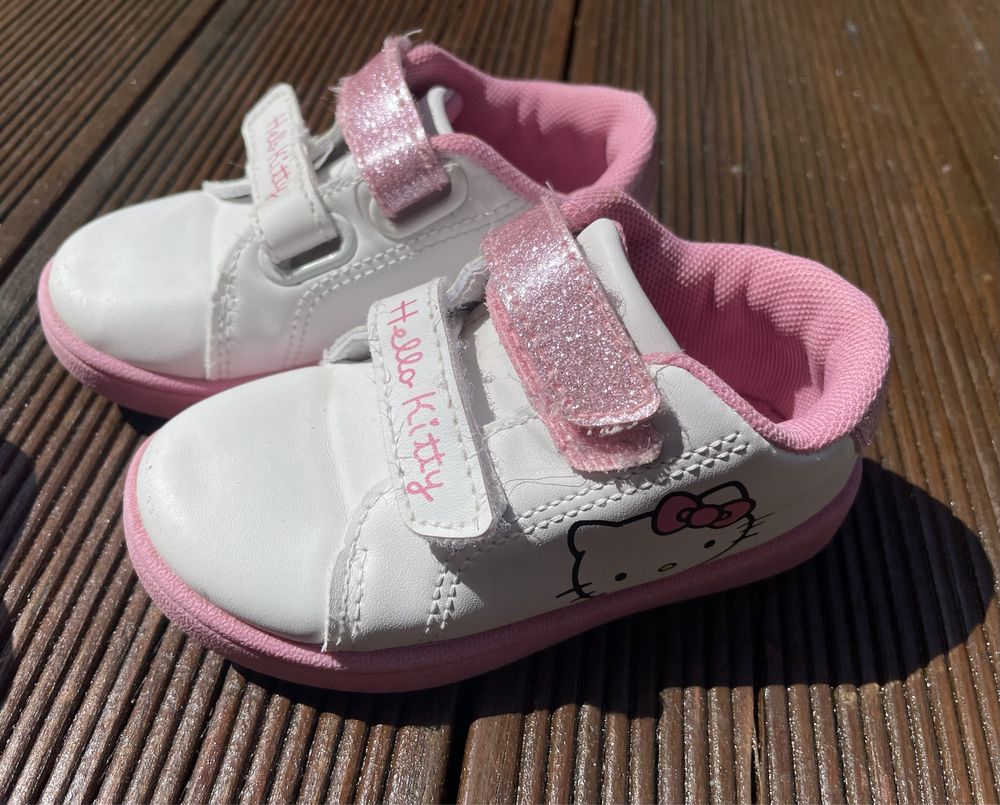 Sandaly crocs różowe 22/23, C6 oraz buty Disney hello kitty