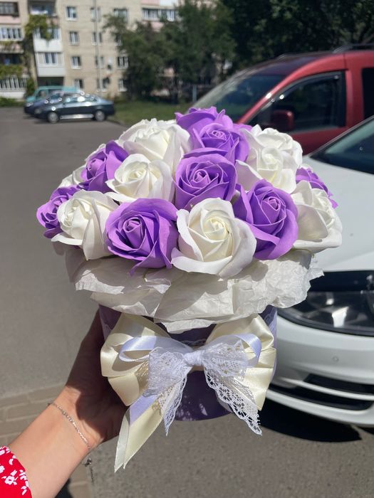 Композиція квітів з мила
