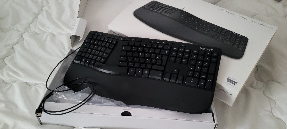 Teclado ergonómico Microsoft USB