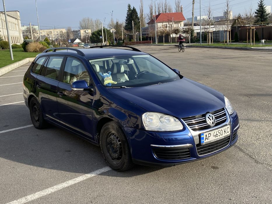 Продам Volkswagen golf универсал