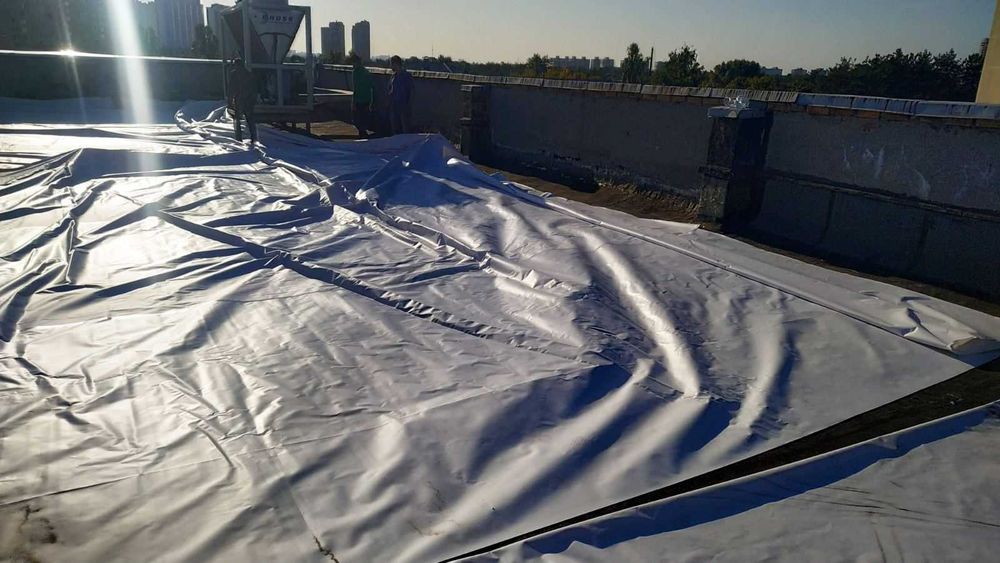 Продам крепкий брезент