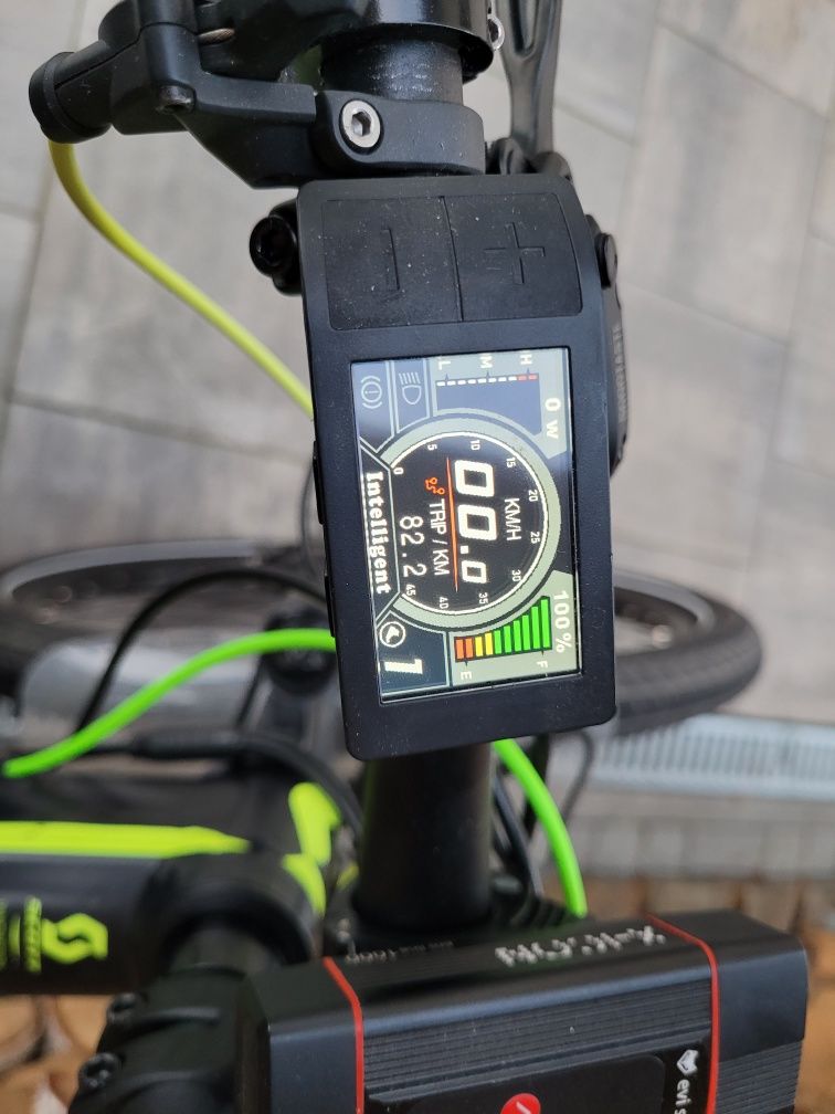 Rower elektryczny mtb Scott scale