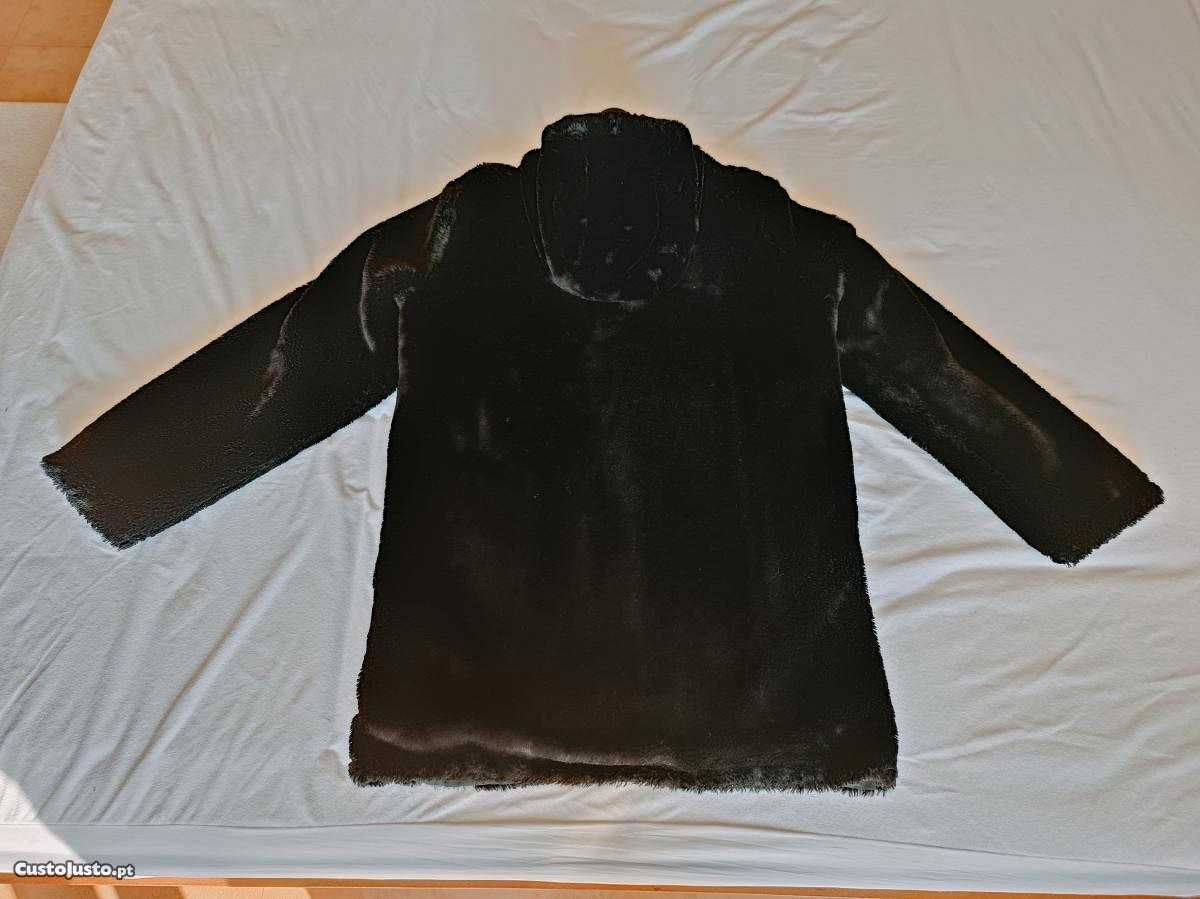 Casaco preto de mulher de dupla face praticamente novo