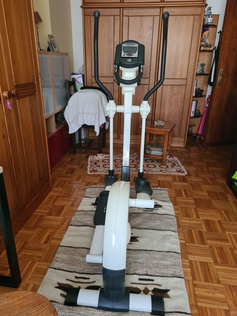 Máquina Fitness musculação