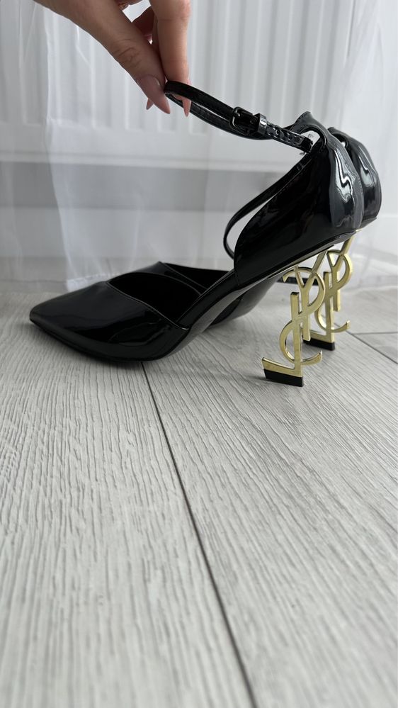 Czarne szpilki YSL buty na wysokim obcasie logo 40