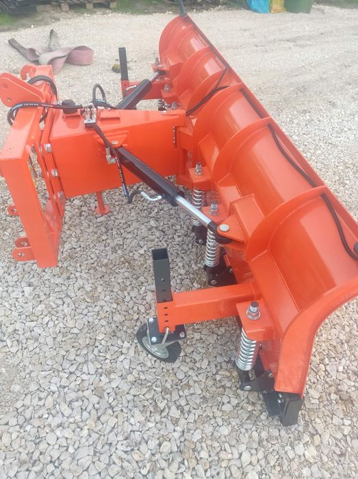 Nowy pług śnieżny do ciagnika metal technik 2.6m/3m