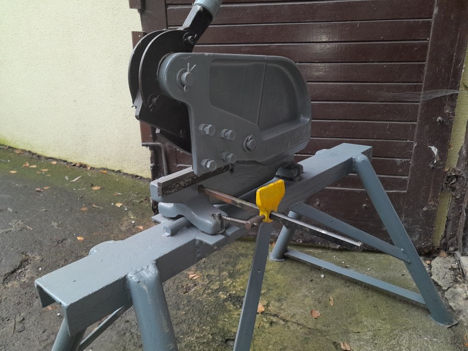 Nożyce gilotynowe do blachy