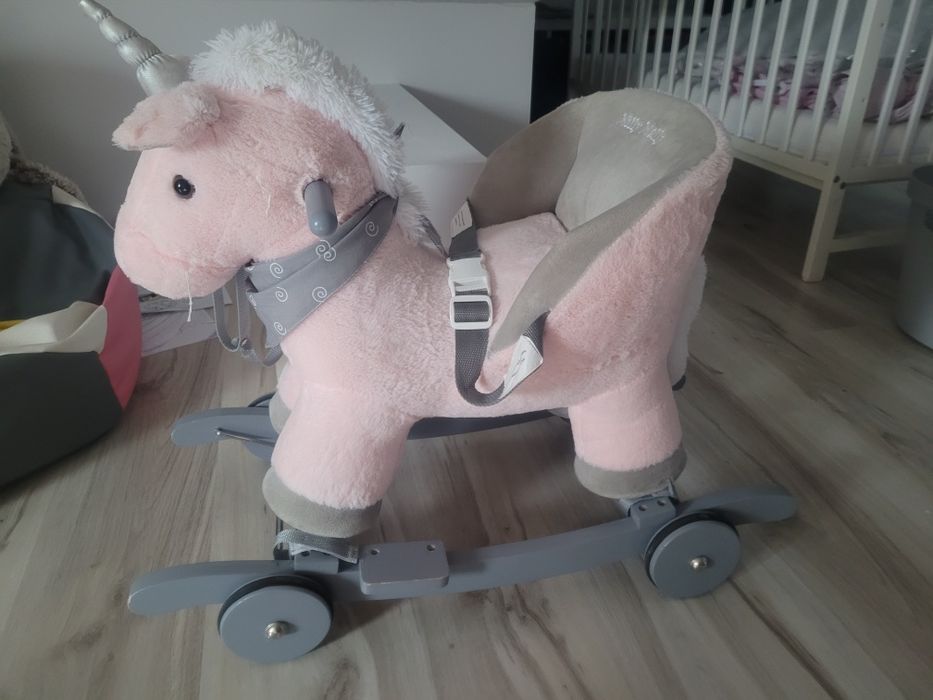 Konik na biegunach Milly Molly