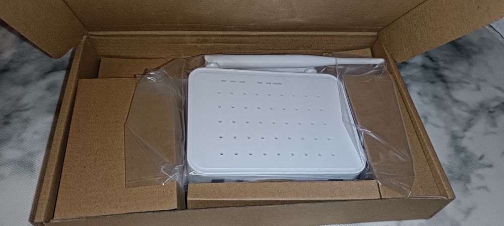 Роутер + Оптичний термінал BDCOM GP1704-2F-E