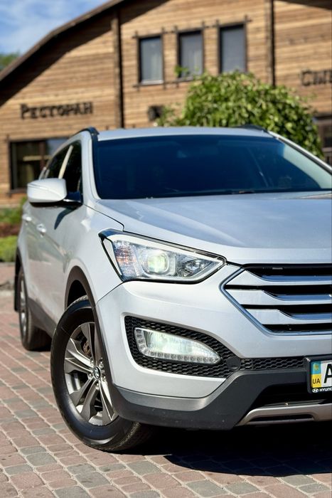 Продам Официальный Hyundai Santa Fe 4x4 2.2 DIESEL 2013 год