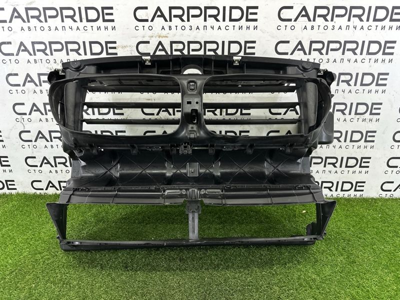 Диффузор радиатора BMW 5-series F10 2.0 N20 2015