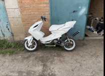 Yamaha aerox drag-race