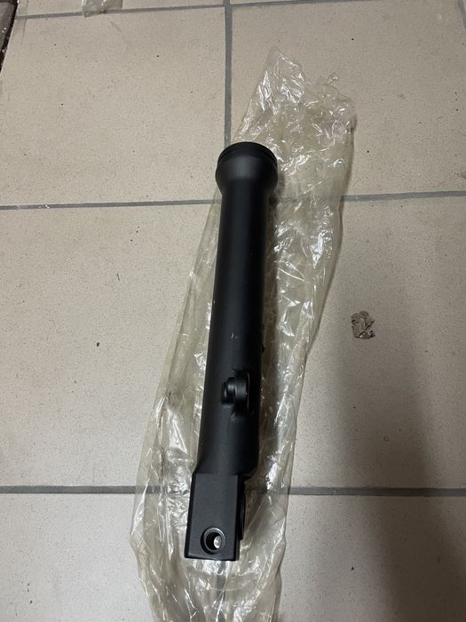 Goleń prawa laga Kawasaki Z750 . 2004