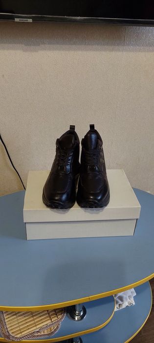 Кросівки 39,40 жіночи, кроссовки