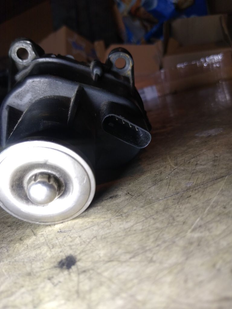 Nastawnik klap kolektora BMW 2.0d N47 E60 E61 e87 E90 E91