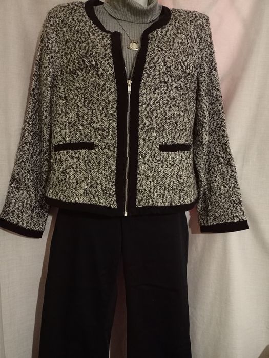 Жіночій жакет,піджак