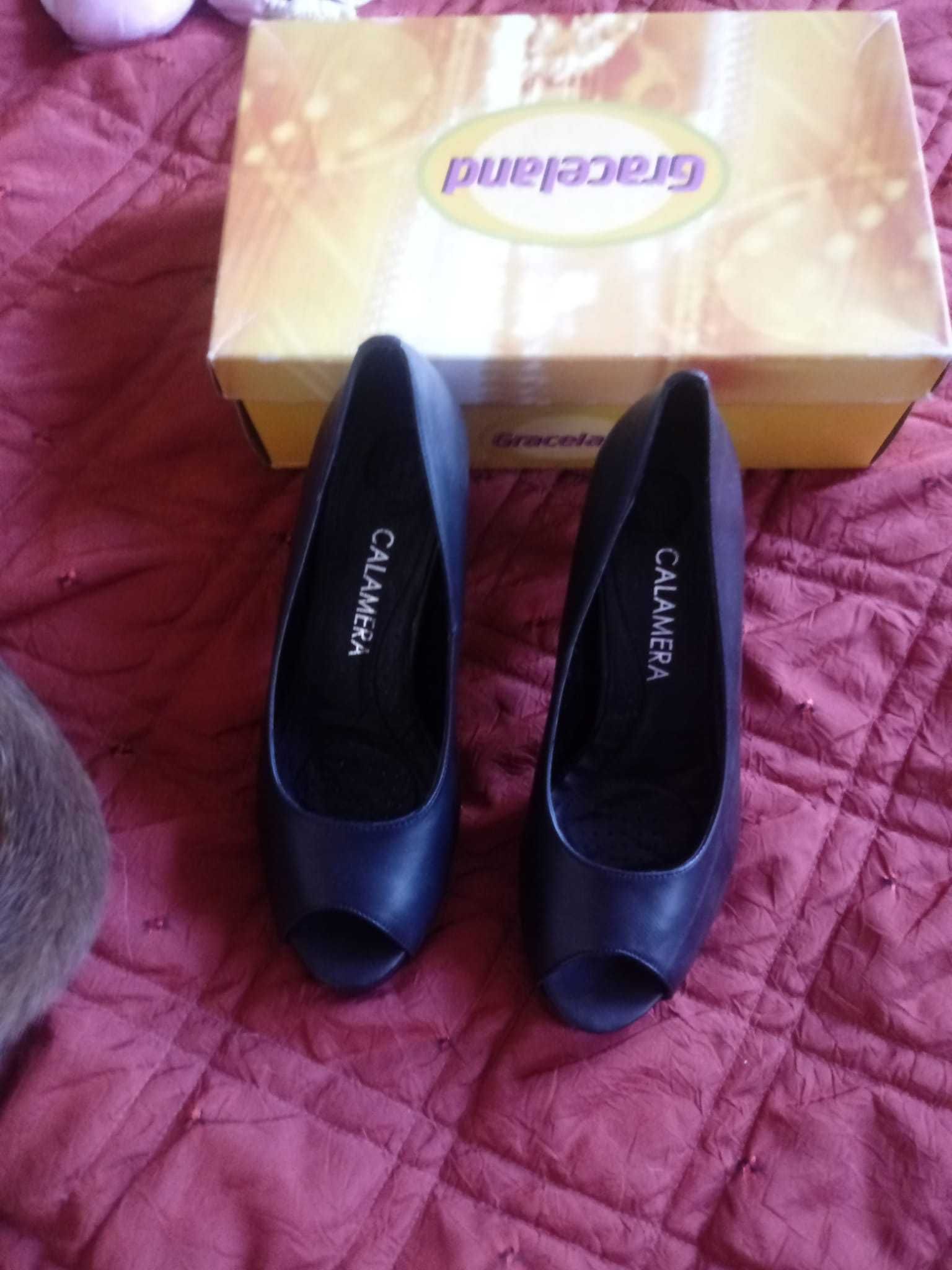 buty damskie nowe czarne rozmiar 40 firma calamera