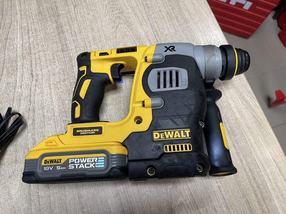 Dewalt DCH273 / безщітковий перфоратор Девольт