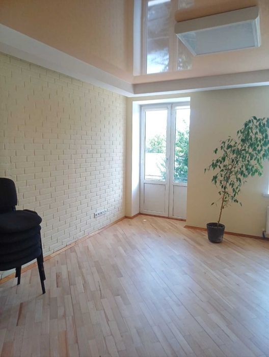 3-х кімнатна квартира Л. Українки