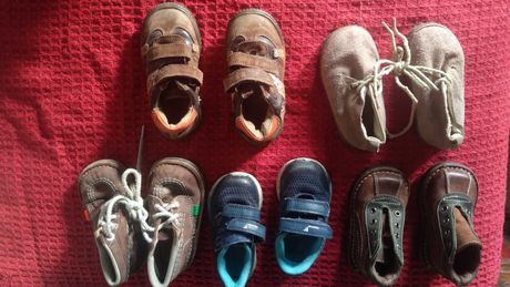 Buty dziecięce, kozaki, klapki, sandały 20, 21, 23