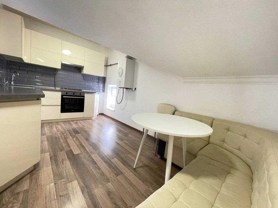 Продаж затишної 2 кім. квартири у ЖК Різдвяний