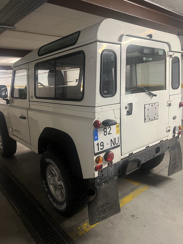 Land Rover Defender 90 TD5 6 lugares