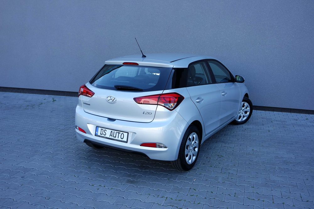 Hyundai i20 1.2 benzyna idealny stan jak nowy sprowadzony z Niemiec