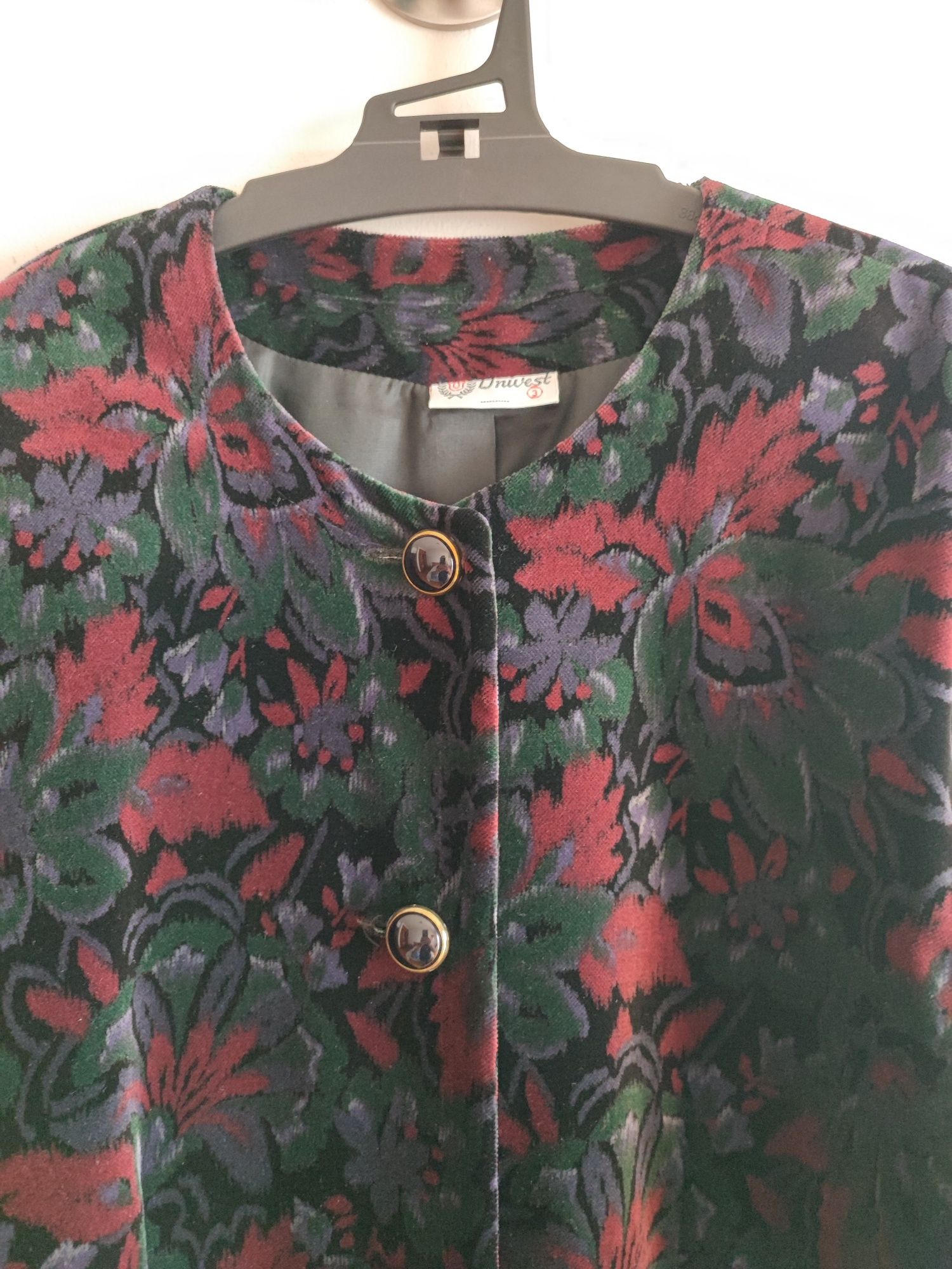 Casaco modelo bolero