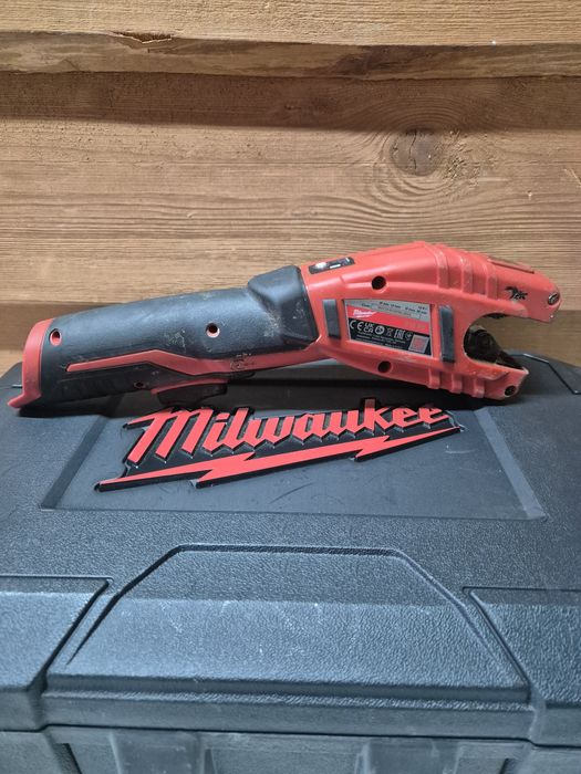 Milwaukee Obcinak do Rur Zestaw