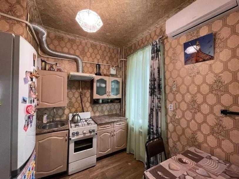 Продам 2 к. кв. на ХТЗ