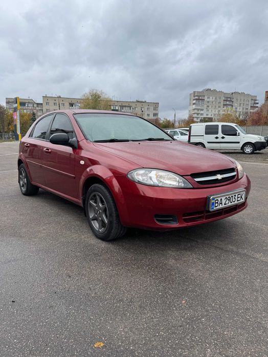 Chevrolet Lacetti 2006 хетчбек 1.4Л бензин