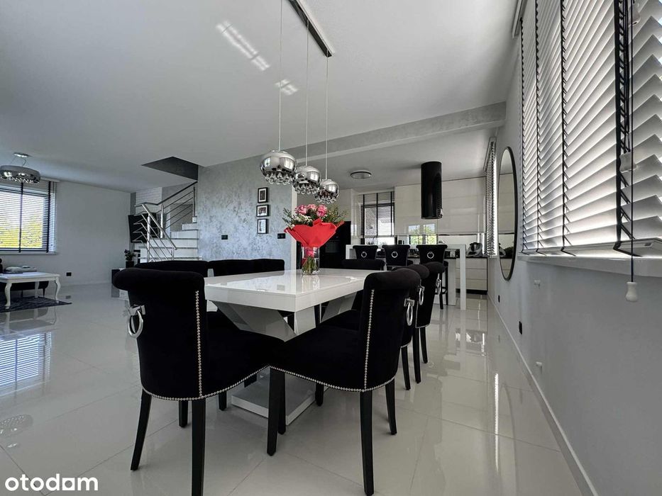 Sprzedam dom z poddaszem użytkowym