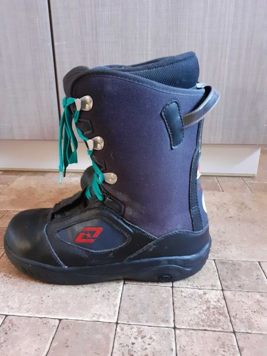 Snowboard deska i buty komplet