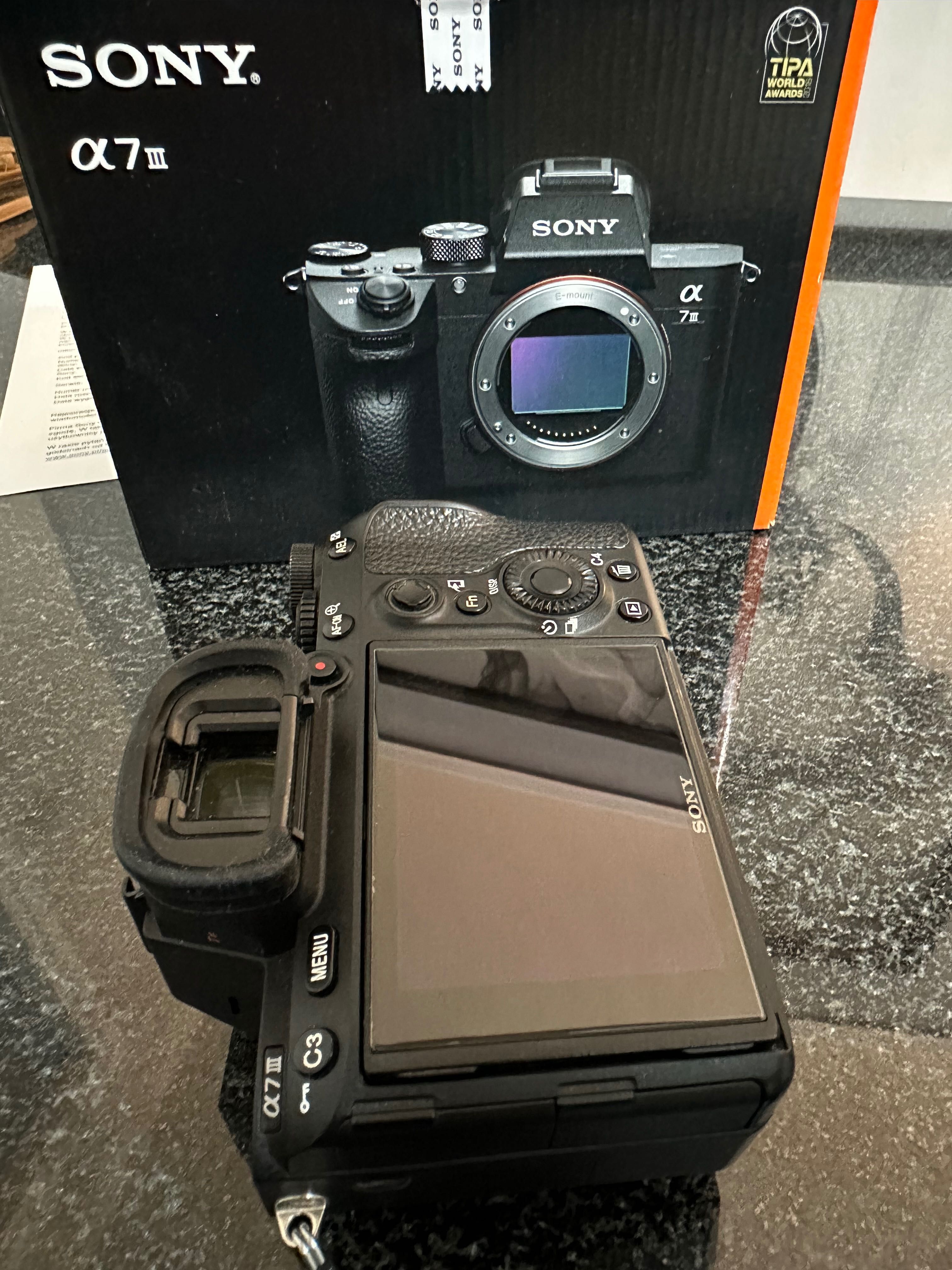 Sony Alpha A7 III ILCE-7M3 (Body) - Niski Przebieg 21377 Gwarancja