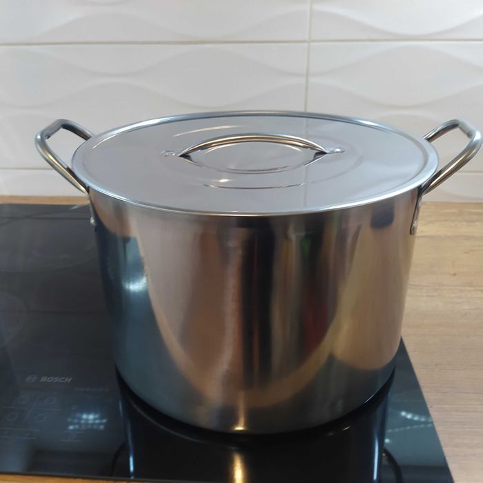 tani i dobry garnek niemieckiej firmy 9,5 litra łapie dno magnes pokry