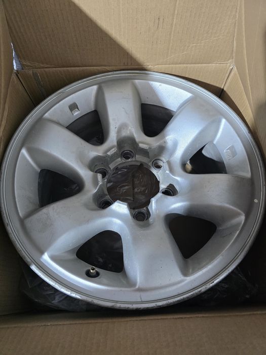 Jantes Nissan 6x139,7 16"