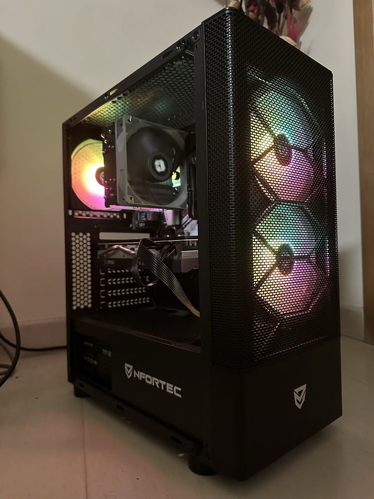 PC Gaming - i7 9700 -RX5700XT - 32GB