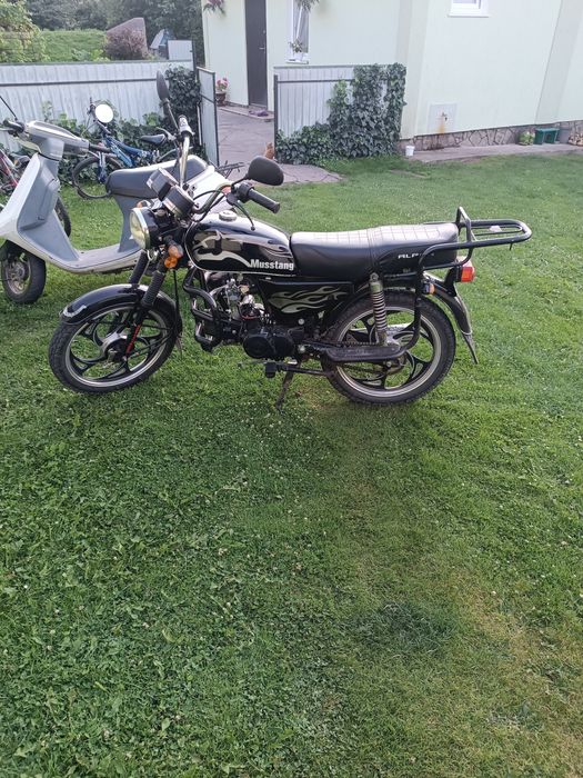 Продам мустанг 110